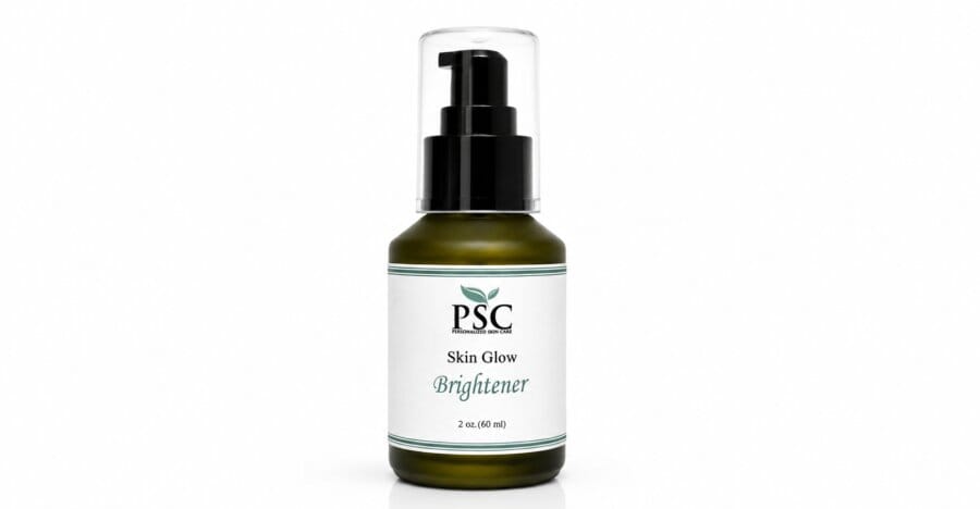 PSC Skin Glow Brightener serum formulated with glycolic acid, niacinamide, arbutin, kojic acid, and vitamin C to brighten uneven skin tone and improve skin radiance.